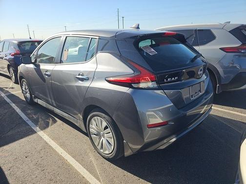 Gun Metallic 2024 Nissan Leaf S