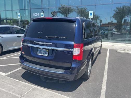 2014 Chrysler Town & Country Touring