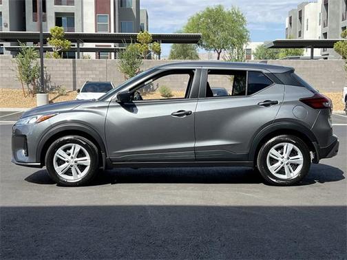 2025 Nissan Kicks S