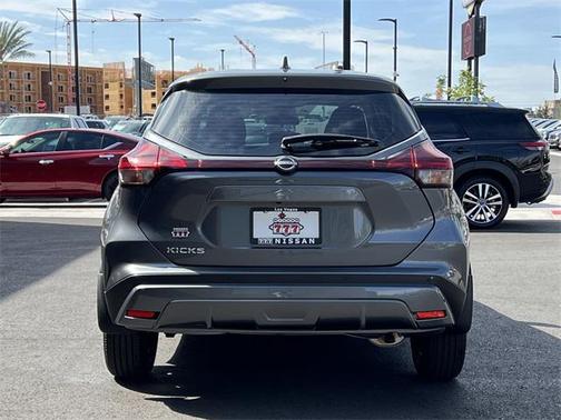 2025 Nissan Kicks S
