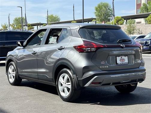 2025 Nissan Kicks S