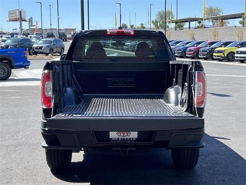 2022 GMC Canyon Elevation Standard