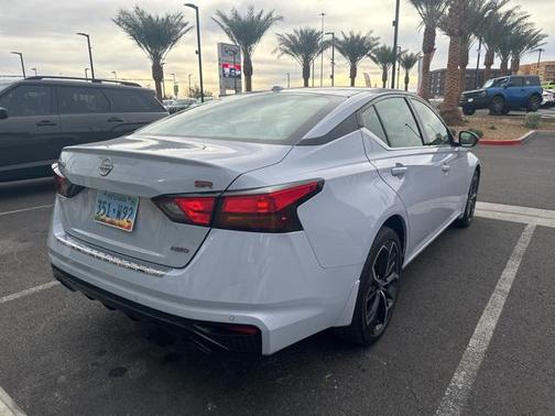 2023 Nissan Altima SR Intelligent AWD