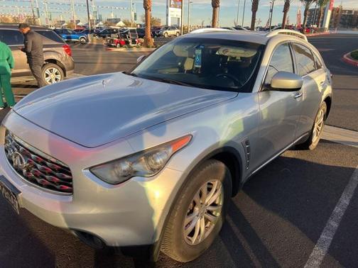 2010 INFINITI FX35 Base