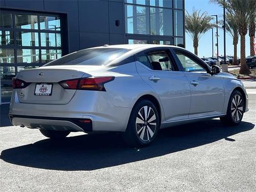 2021 Nissan Altima 2.5 SV