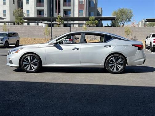 2021 Nissan Altima 2.5 SV