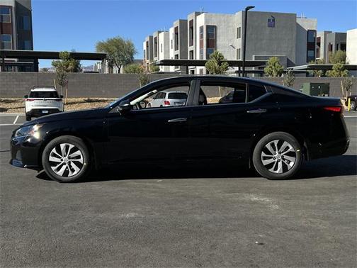 2025 Nissan Altima S FWD