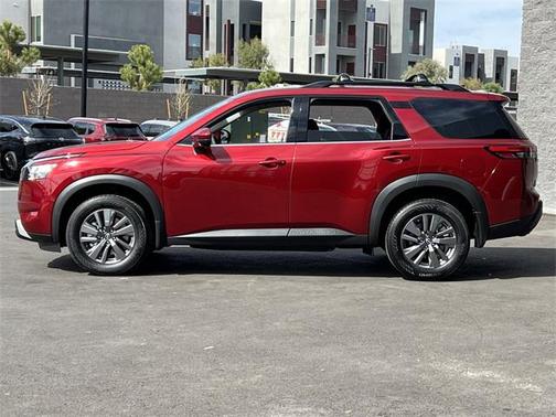 2025 Nissan Pathfinder SV 4WD