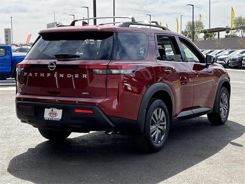 2025 Nissan Pathfinder SV 4WD