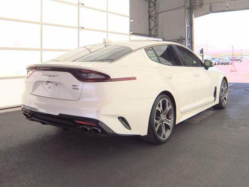 2019 Kia Stinger GT2