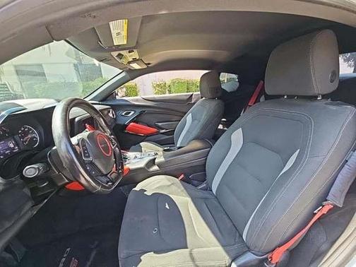 2021 Chevrolet Camaro RWD Coupe LT1