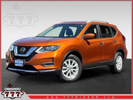 2018 Nissan Rogue SV