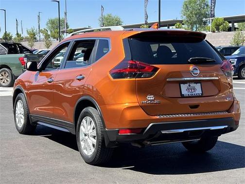 2018 Nissan Rogue SV