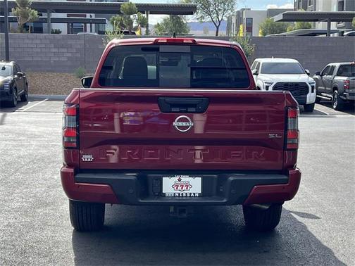 2024 Nissan Frontier SL