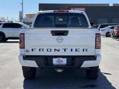 2026 Nissan Frontier SV