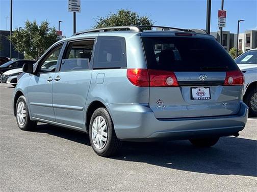 2009 Toyota Sienna CE