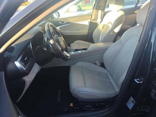 2023 Genesis G70 2.0T AWD