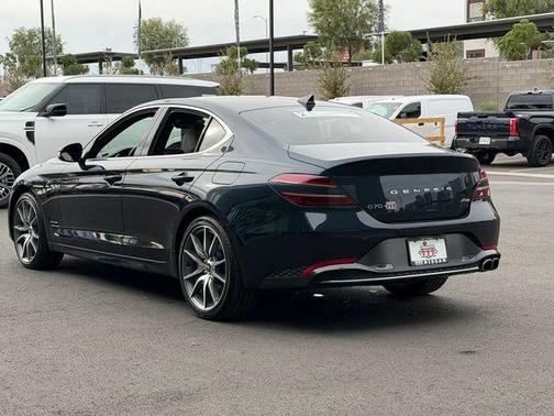 2023 Genesis G70 2.0T AWD