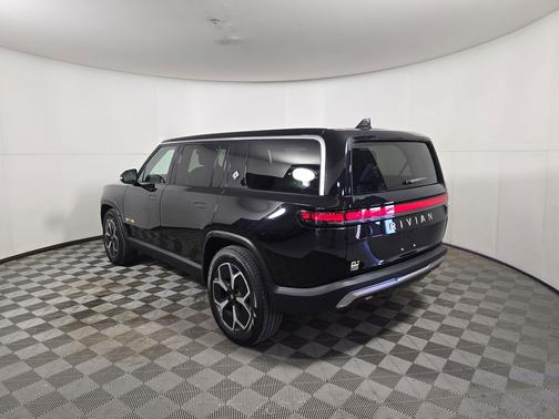 Midnight 2023 Rivian R1S Adventure