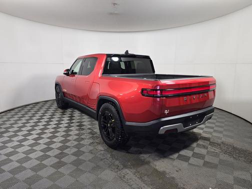2023 Rivian R1T Adventure Quad Motor Large Pack