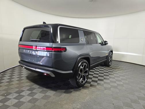 2022 Rivian R1S Launch Edition
