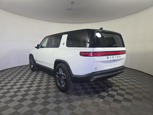 2022 Rivian R1S Launch Edition