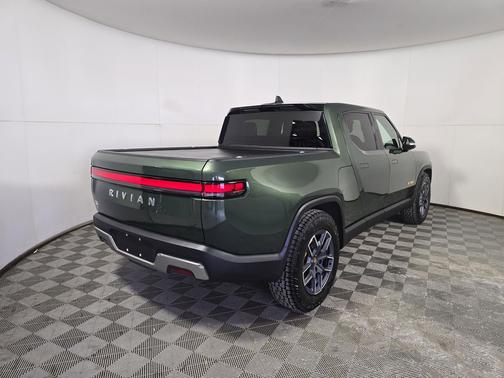 2024 Rivian R1T Adventure Quad Motor Large Pack