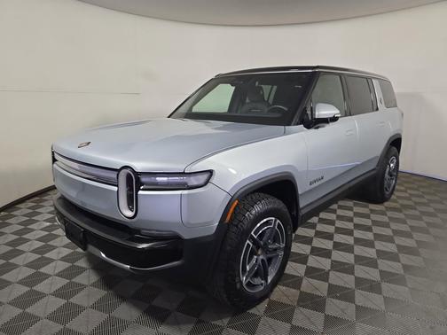 2025 Rivian R1S Adventure trim