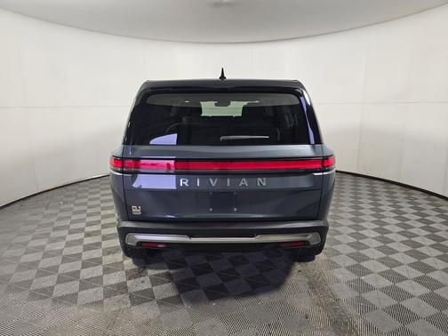 2023 Rivian R1S Adventure
