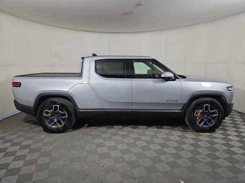 2022 Rivian R1T Adventure