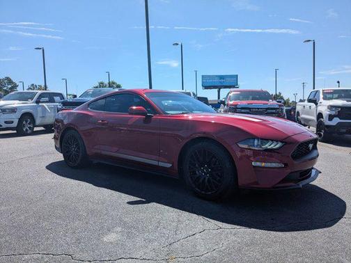 2020 Ford Mustang EcoBoost