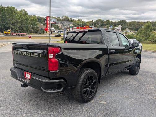 2024 Chevrolet Silverado 1500 Custom
