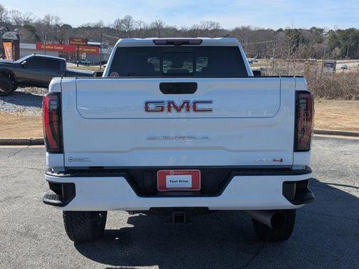 2024 GMC Sierra 2500 AT4