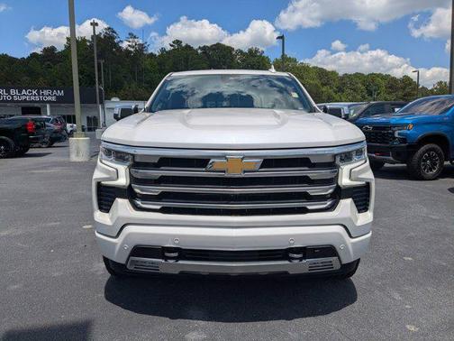 Iridescent Pearl Tricoat 2023 Chevrolet Silverado 1500 High Country