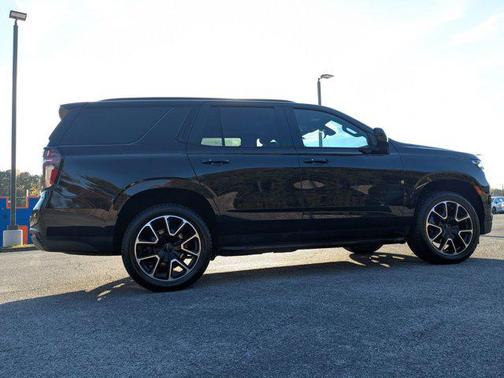 2022 Chevrolet Tahoe 4WD RST