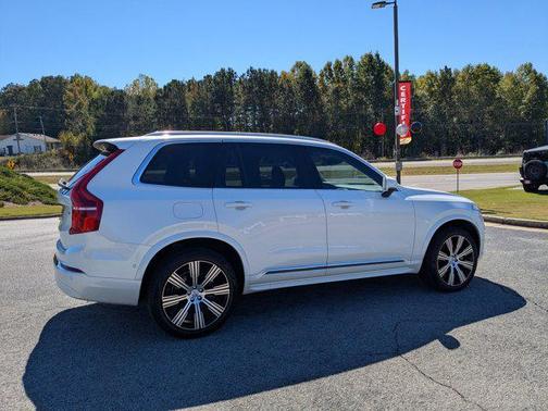 2024 Volvo XC90 B6 Plus Bright Theme 7-Seater