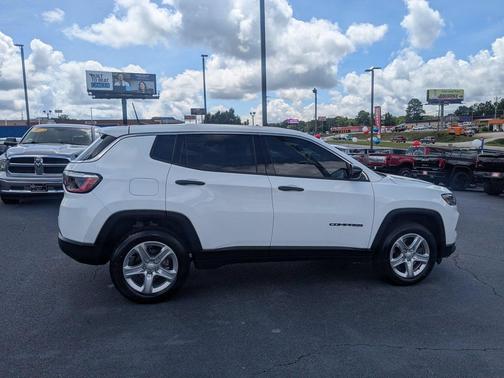 Bright White Clearcoat 2023 Jeep Compass Sport