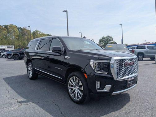 Onyx Black 2022 GMC Yukon XL Denali