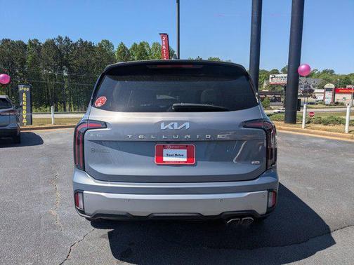 Everlasting Silver 2023 Kia Telluride SX Prestige