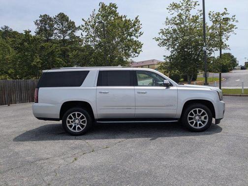 2020 GMC Yukon XL Denali