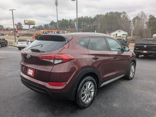 2017 Hyundai TUCSON SE