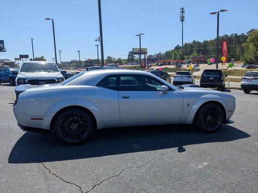 2022 Dodge Challenger R/T Scat Pack Widebody