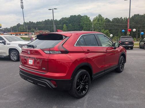 Red Diamond 2024 Mitsubishi Eclipse Cross LE