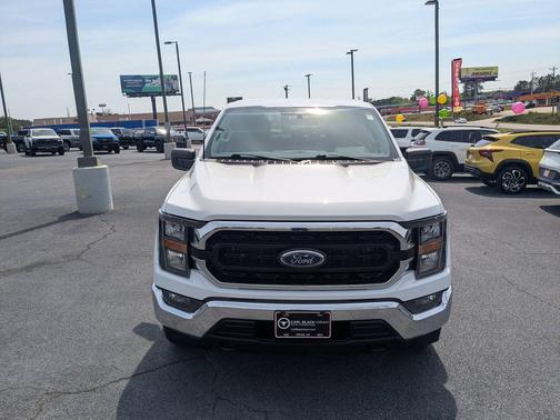 Oxford White 2023 Ford F-150 XLT