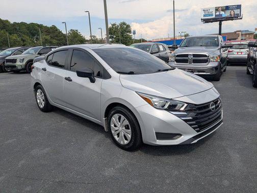 Brilliant Silver Metallic 2024 Nissan Versa 1.6 S