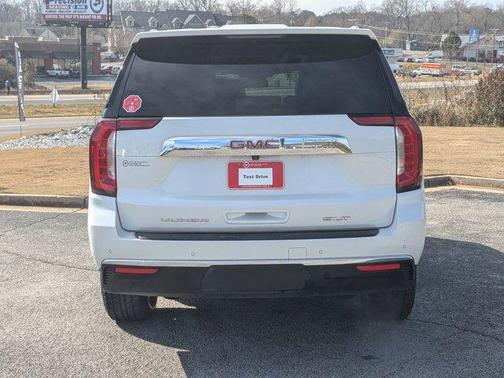 2023 GMC Yukon SLT