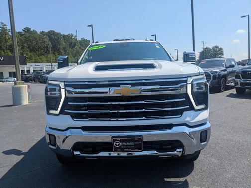 Summit White 2025 Chevrolet Silverado 2500 LTZ