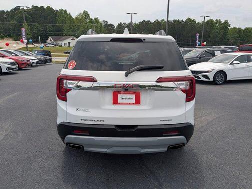 2023 GMC Acadia AWD SLT
