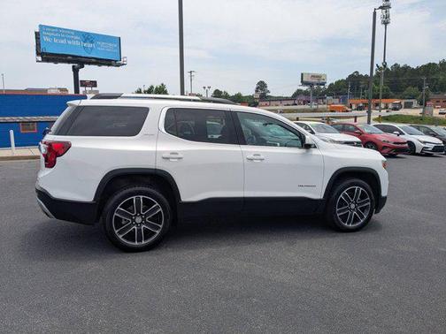 2023 GMC Acadia AWD SLT