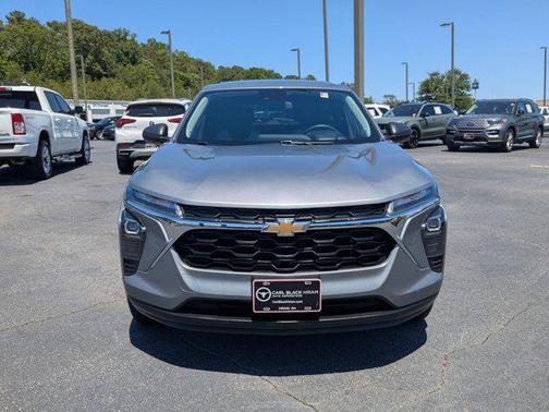 Sterling Gray Metallic 2024 Chevrolet Trax LS